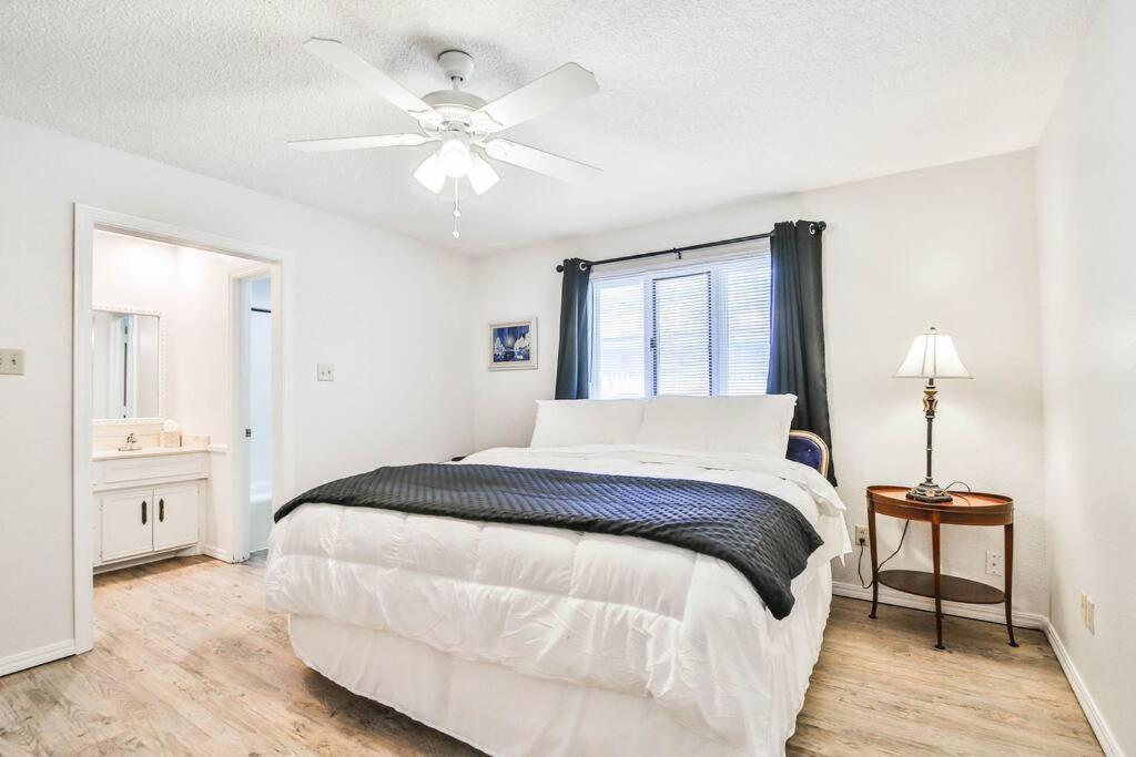 Hot Tub, Privacy, Sleeps 11 & Tons Of Space! ラボック エクステリア 写真