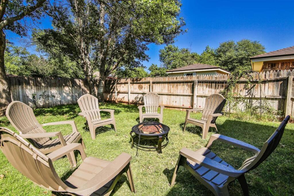 Hot Tub, Privacy, Sleeps 11 & Tons Of Space! ラボック エクステリア 写真